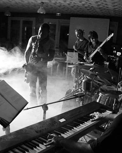 Elga Branco, saxophoniste : duo Dj saxo