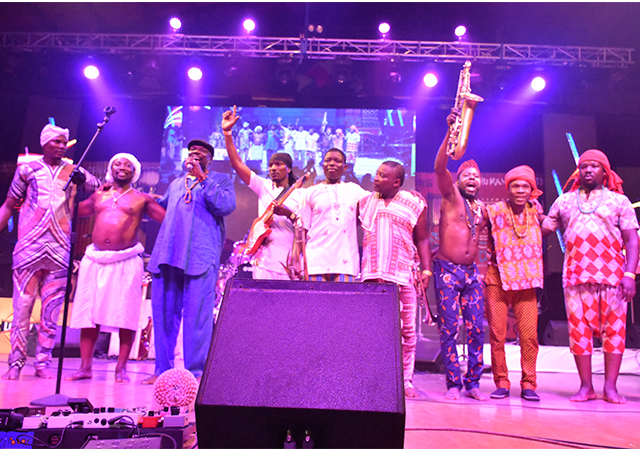 Elga Branco, saxophoniste, tournée africaine, Festival Felabration, New Afrika, Shrine, Lagos