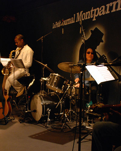 Elga Branco, saxophoniste : concert au Petit Journal de Montparnasse, Paris, avec Graeme Allwright